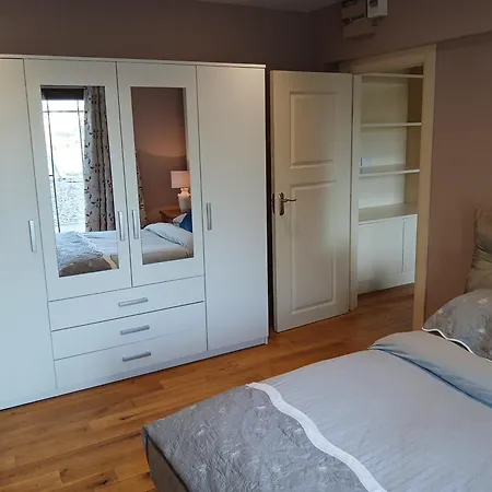 Shiv's Comfy Apartment